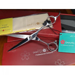 SAKURA XBS600 Rating star:★★  Scissors are handmade, 6" scissor
