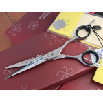 SAKURA Scissors: C600 6" Professional hair cutting shears for hairdressers and barbers