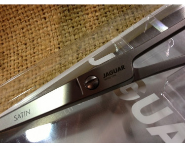 Jaguar Satin 6.5" White Line scissor.